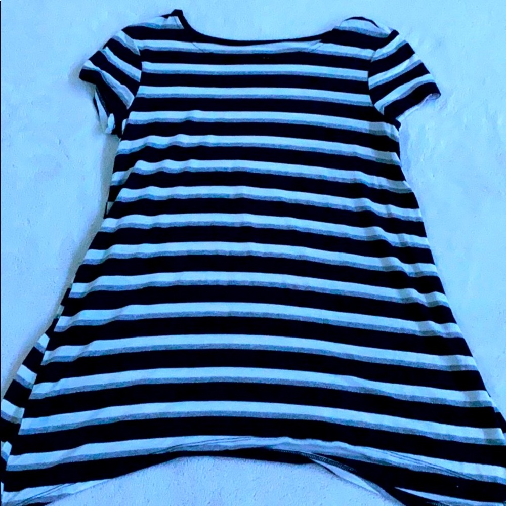 Strip tee